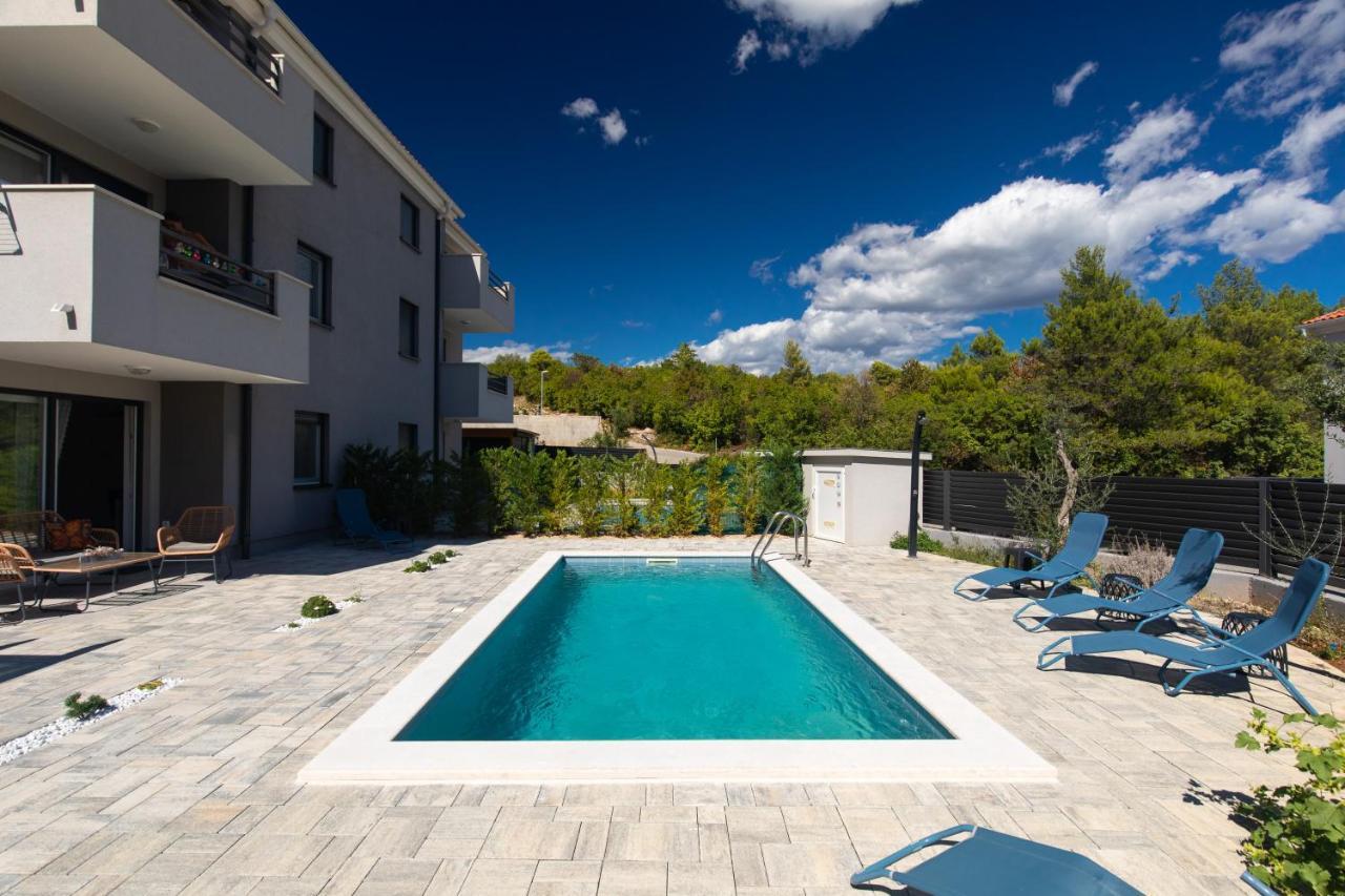 Patrick With Private Pool