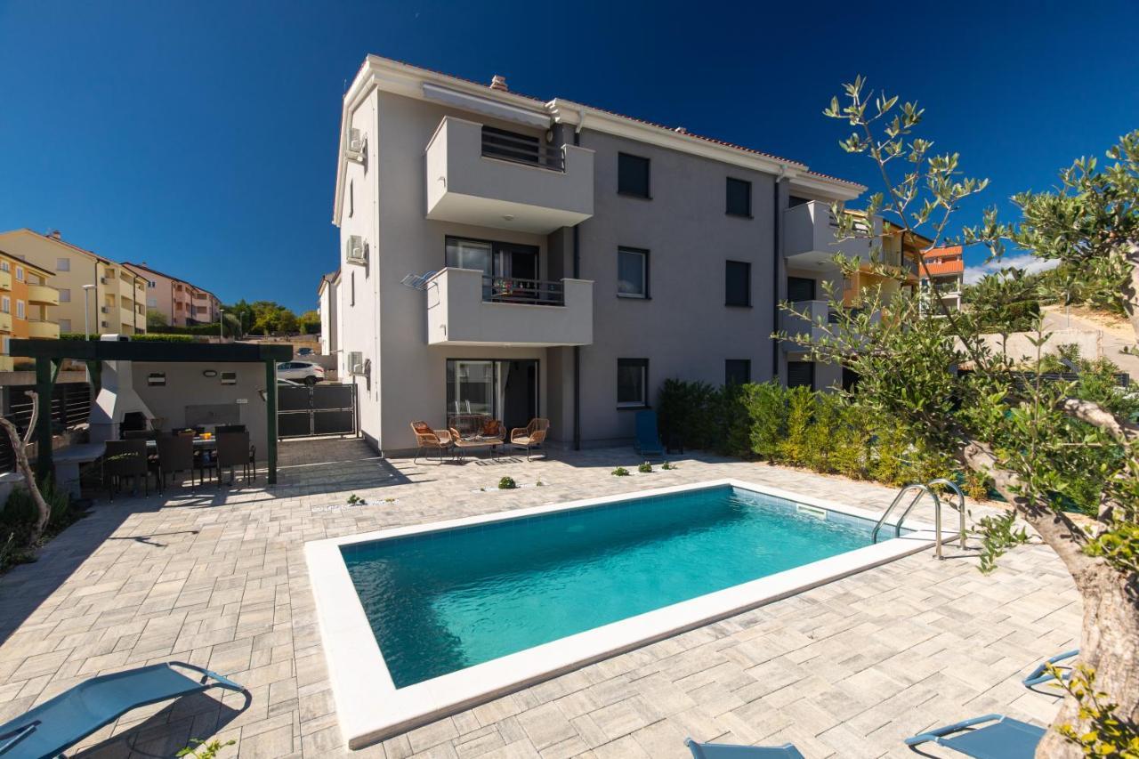 Apartment Patrick With Private Pool *